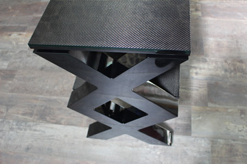 Welder Design meuble hifi haut de gamme : designer, luxe, inox, carbone, verre, led, plantine vinyle, aluminium, ensemble haute fidélité, sound system