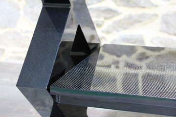 Welder Design meuble hifi haut de gamme : designer, luxe, inox, carbone, verre, led, plantine vinyle, aluminium, ensemble haute fidélité, sound system