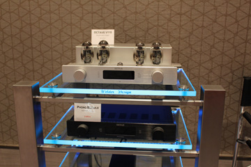 Welder Design meuble hifi haut de gamme : designer, luxe, inox, carbone, verre, led, plantine vinyle, aluminium, ensemble haute fidélité, sound system