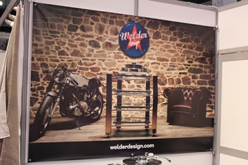 Welder Design meuble hifi haut de gamme : designer, luxe, inox, carbone, verre, led, plantine vinyle, aluminium, ensemble haute fidélité, sound system